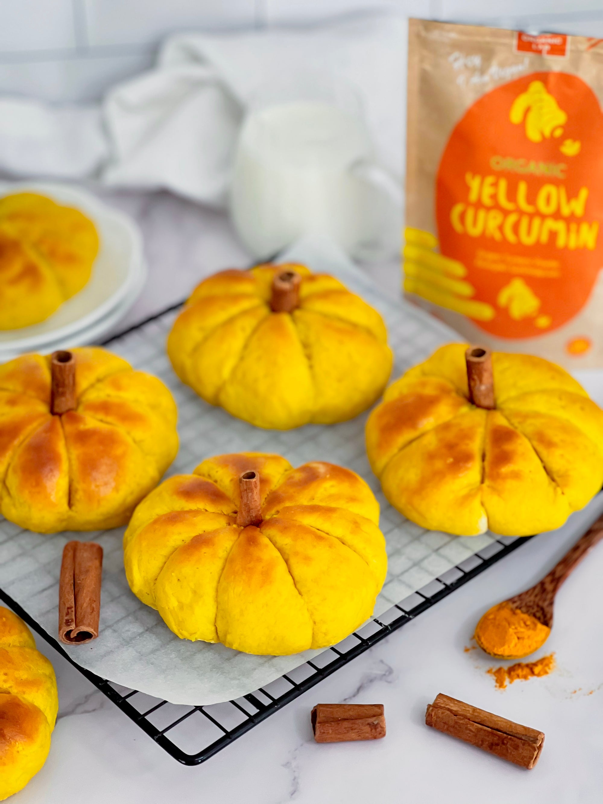 Pumpkin Buns