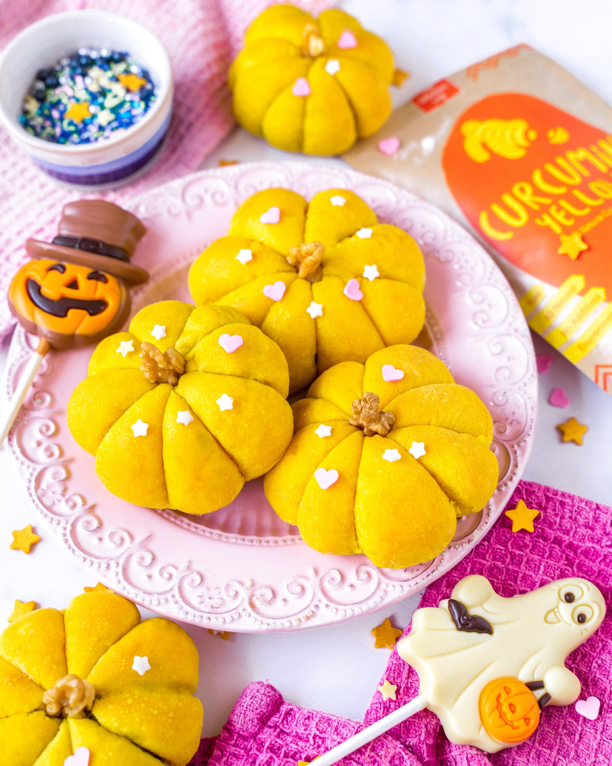 Pumpkin Buns